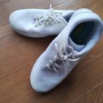 Kaeppa ホワイト チアリーディングシューズ