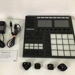 Native Instruments  MASCHINE MK3 Black